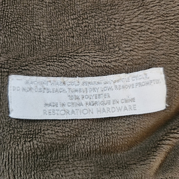 Restoration Hardware Choco Brown Luxe Faux Fur Throw Blanket Thick Warm Comfy - Picture 3 of 6